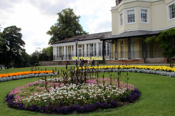 Photo 6"x4" Flowerbed, Higginson Park, Marlow, Buckinghamshire Marlow\/SU8586 c2011