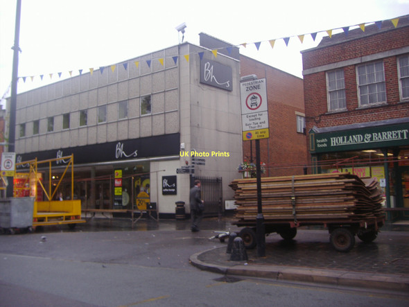 Photo 6"x4" Shops on St Peters Road, St Albans St Albans c2011