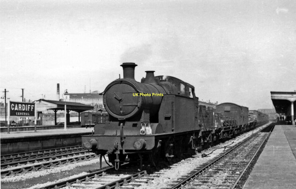 Photo 6"x4" Down freight passing Cardiff General Cardiff\/Caerdydd c1951