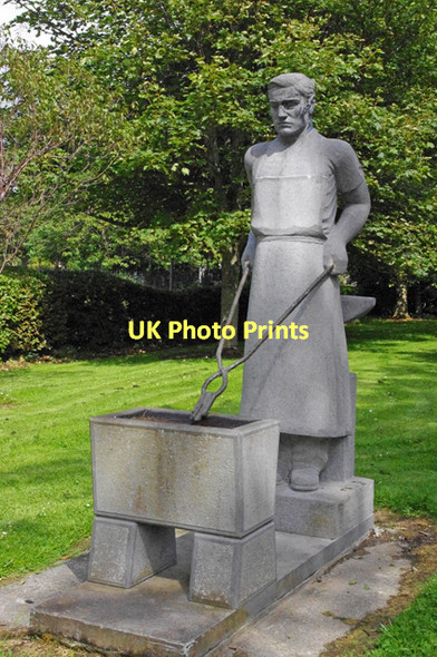Photo 6"x4" Draiocht an Ghabha (Magic of the Blacksmith) Tralee\/Q8414 c2011