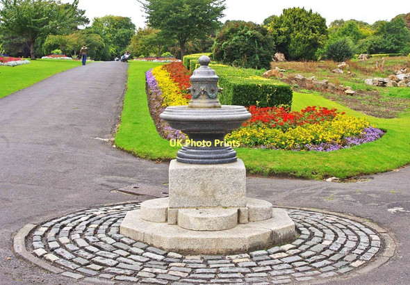 Photo 6"x4" Ornamental drinking fountain, Phoenix Park, Dublin Islandbridge c2010