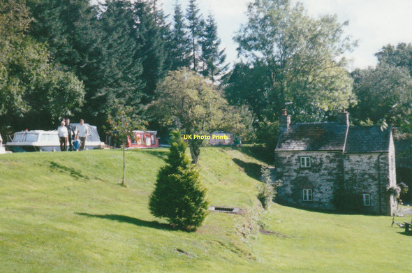 Photo 6"x4" Canal Keepers house at Goytre Wharf Pencroesoped c2001