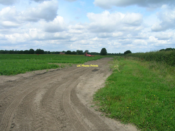 Photo 6"x4" Farm track off Highfield North Lane Skipwith c2011