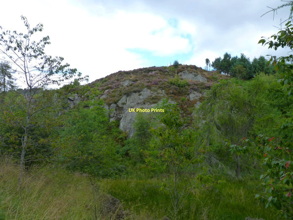 Photo 6"x4" Rocky outcrop Dalguise c2011