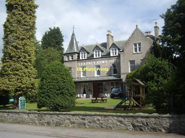 Photo 6"x4" Learney Arms Hotel, Torphins Torphins c2011