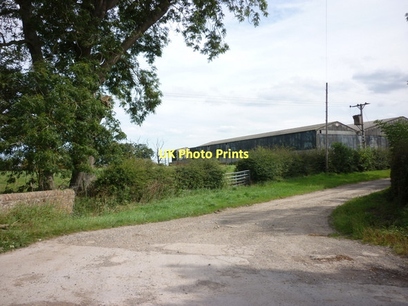 Photo 6"x4" Buildings at Millingdale Farm Great Kelk c2011