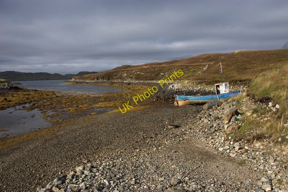 Photo 6"x4" The Abhainn Chleiteir at Loch Erisort Sildinis c2009
