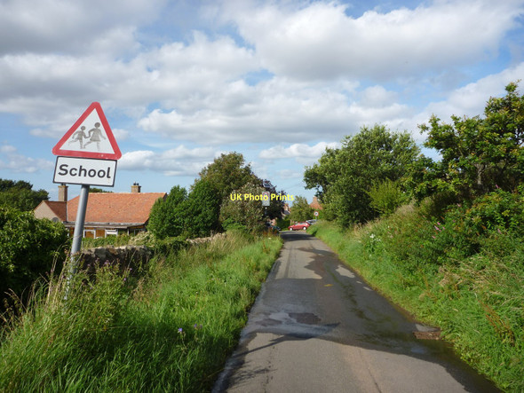 Photo 6"x4" Rural East Lothian : The Stenton Loan Approach To Stenton Stenton\/NT6274 c2011