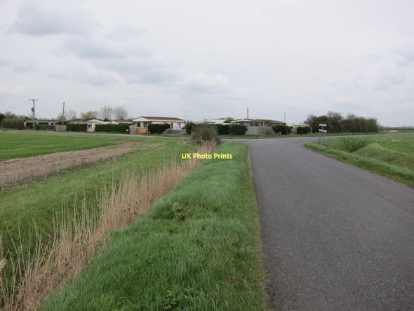 Photo 6"x4" The Willows, travellers site Wentworth\/TL4778 c2011