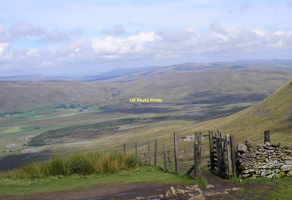 Photo 6"x4" Gate below Swine Tail Chapel-le-Dale c2011