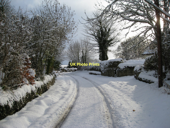 Photo 6"x4" Early snow in Horndean village Horndean\/NT8949 c2010