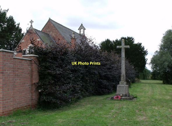 Photo 6"x4" First World War Memorial Chapel Hill\/TF2054 c2011