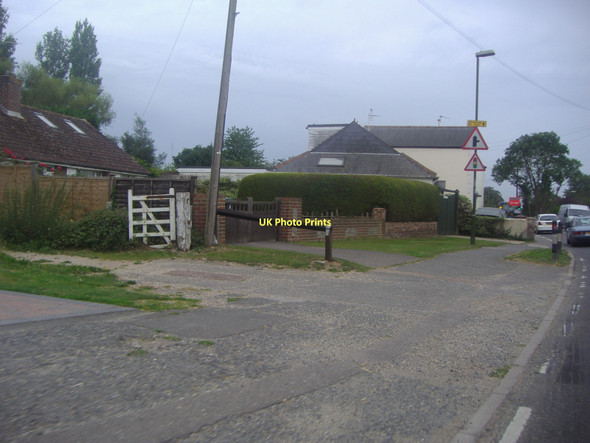 Photo 6"x4" Selsey Road, Hunston Chichester c2011