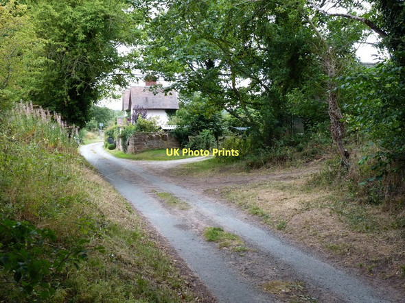 Photo 6"x4" Copley Cottage from the lane to the southeast Rudge\/SO8197 c2011