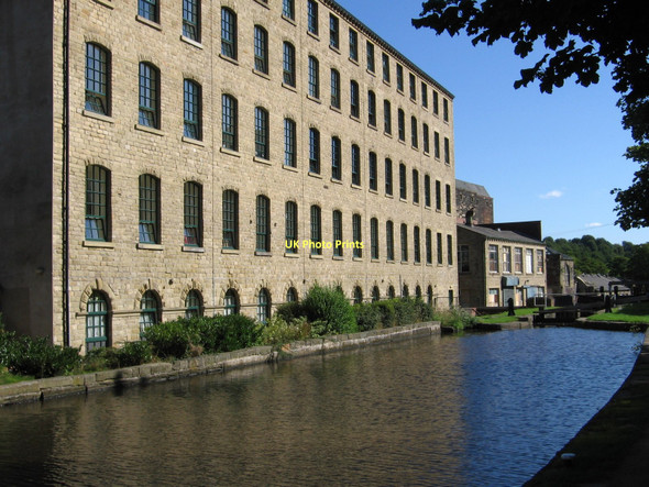 Photo 6"x4" Milnsbridge - Union Mill Crosland Moor c2011