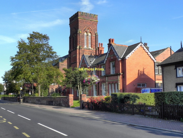 Photo 6"x4" St Peter's Catholic Church Lytham c2011