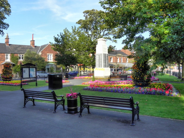 Photo 6"x4" Memorial Garden and War Memorial Lytham c2011