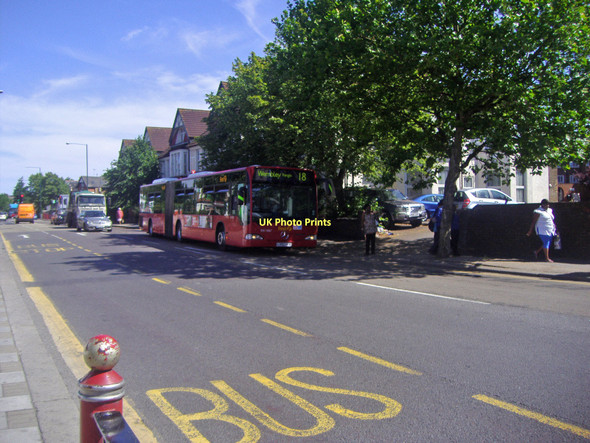 Photo 6"x4" Craven Park, Harlesden Willesden c2009