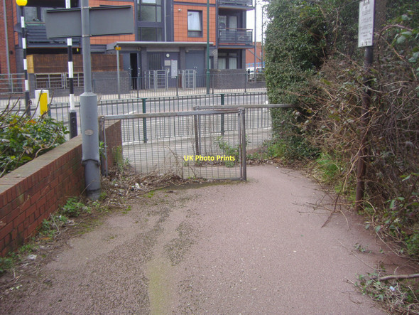Photo 6"x4" End of footpath on Winchelsea Road Willesden c2009