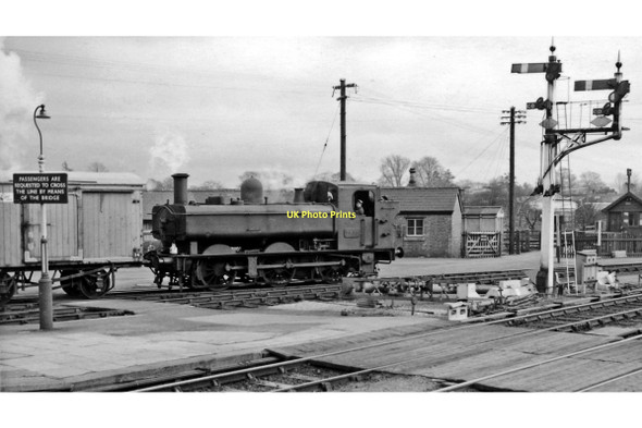 Photo 6"x4" GW '7400' class 0-6-0PT shunting at Oswestry Oswestry\/Croeswallt c1960