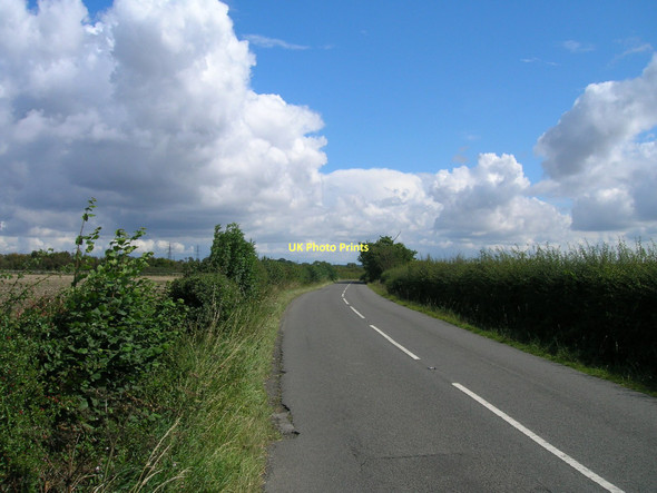 Photo 6"x4" Field Lane heading east Guilthwaite c2011