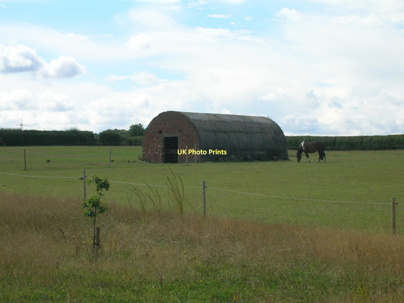Photo 6"x4" Farm building off Cumwell Lane Wickersley c2011