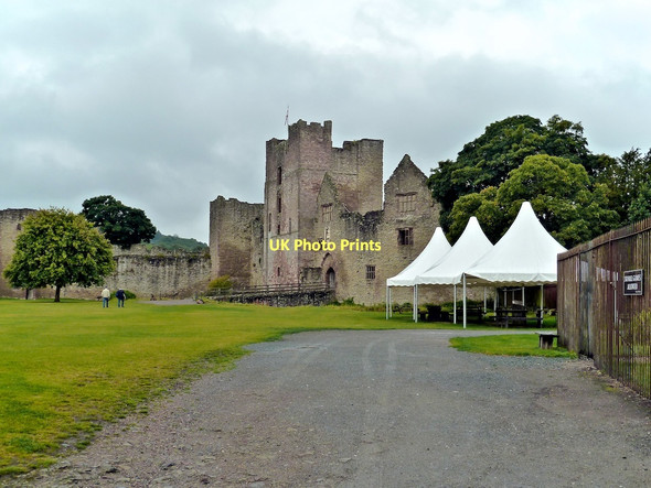 Photo 6"x4" Ludlow Castle Ludlow c2011
