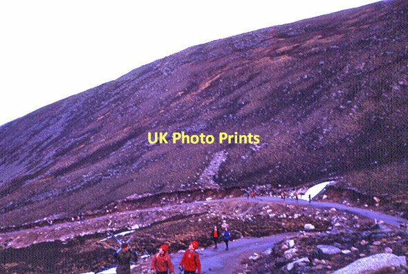 Photo 6"x4" Cairngorm Ski Road White Lady Shieling c1964