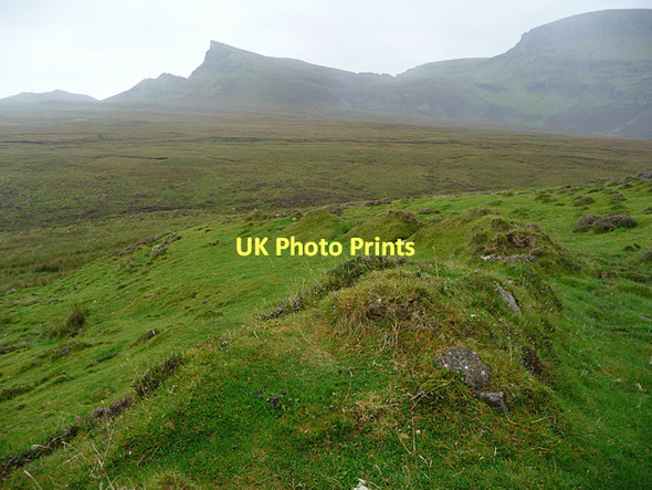 Photo 6"x4" Old wall on the slopes of Druim Fada Balmacqueen c2011