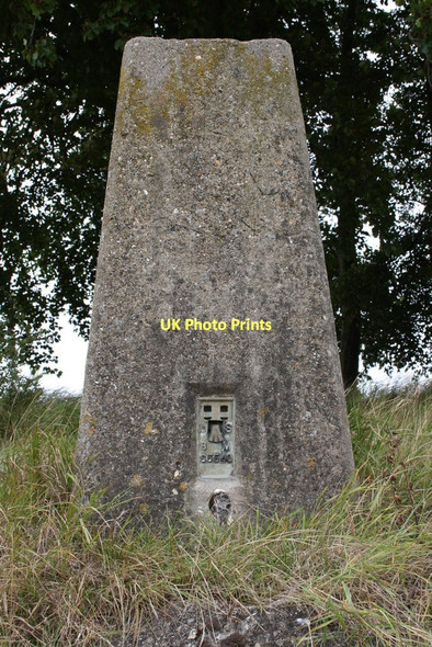 Photo 6"x4" Triangulation pillar at Brightwell Barrow Brightwell-cum-Sotwell c2011