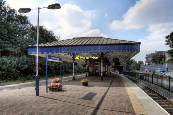 Photo 6"x4" Poulton-Le-Fylde Railway Station Poulton-Le-Fylde c2011