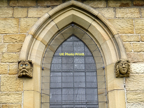 Photo 6"x4" Carved heads, Wolsingham Parish Church Upper Town\/NZ0737 c2011