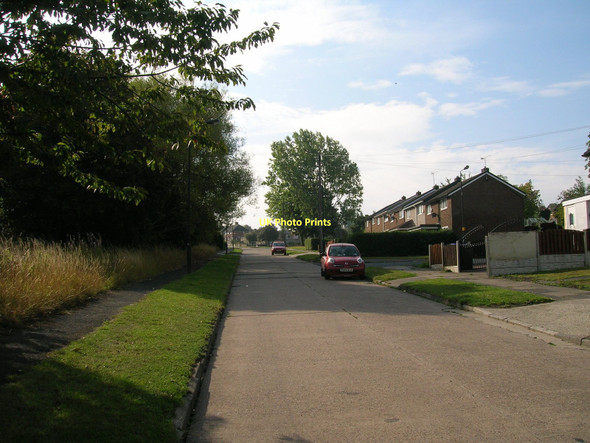 Photo 6"x4" Beaumont Road North, Sheffield Manor Estate c2011
