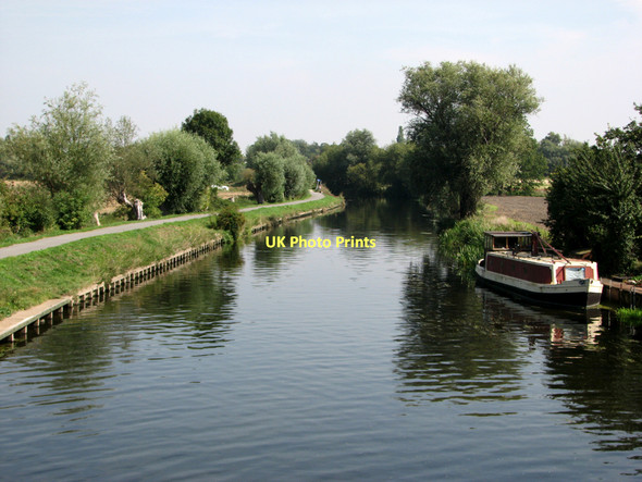Photo 6"x4" The Cam below Baits Bite Lock Horningsea c2011