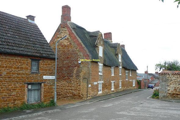Photo 6"x4" Old houses at Sunny Side, Earls Barton Earls Barton c2011