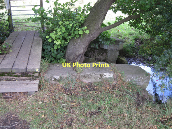Photo 6"x4" Masonry either side of a brook  Bradnock's Marsh c2011