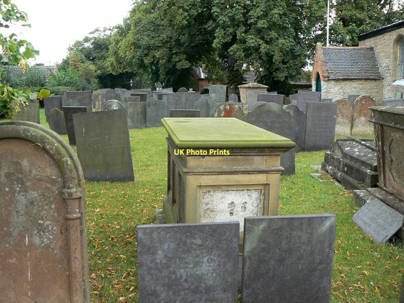 Photo 6"x4" Churchyard at Holy Trinity Tithby c2011