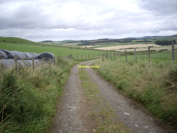 Photo 6"x4" A bend in the track from Templand Rhynie\/NJ4927 c2011