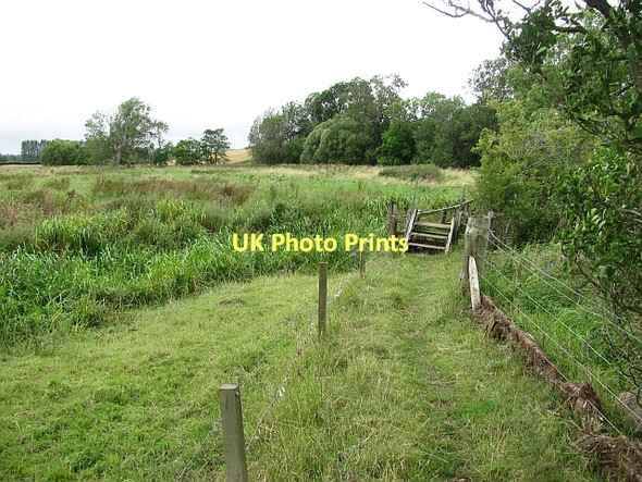 Photo 6"x4" Cliftonhill to Hendersyde path Edham c2011