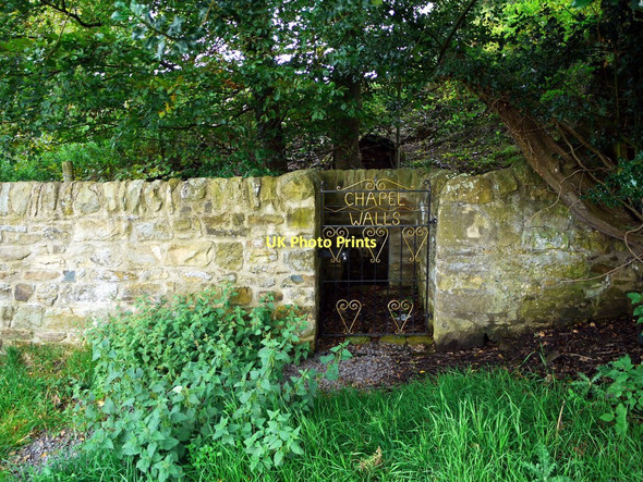 Photo 6"x4" Chapel Walls Well, Wolsingham Upper Town\/NZ0737 c2011