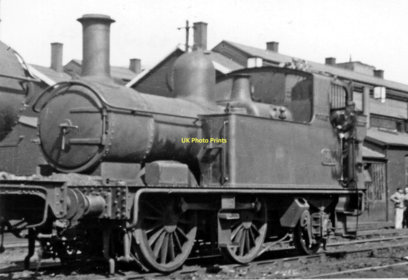 Photo 6"x4" Auto-fitted GW 0-4-2T at Gloucester Locomotive Depot Gloucester c1947