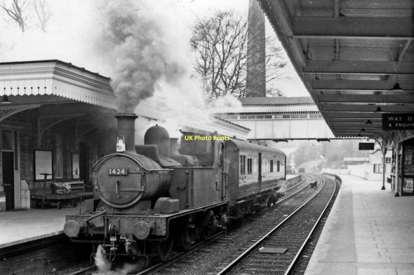 Photo 6"x4" Chalford - Gloucester auto-train at Stroud Stroud\/SO8405 c1962