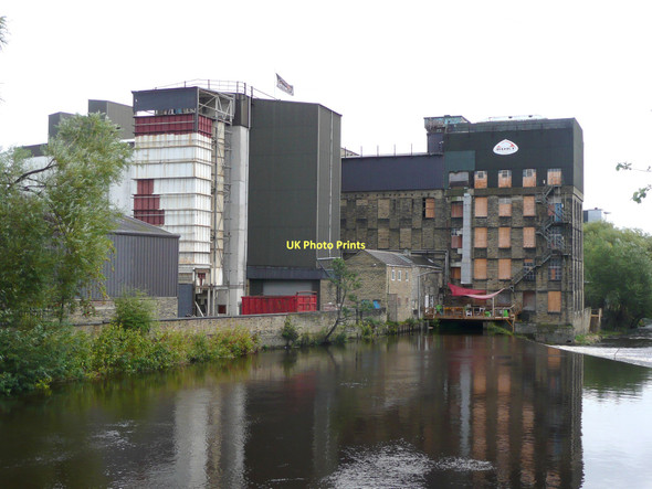 Photo 6"x4" The ROKT Climbing Gym, Brighouse Brighouse\/SE1423 c2011