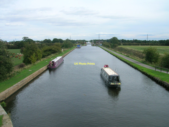 Photo 6"x4" Aire and Calder Navigation Pollington c2011