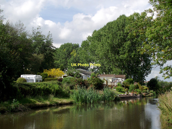 Photo 6"x4" Staffordshire and Worcestershire Canal  at Baswich, Stafford Stafford c2011
