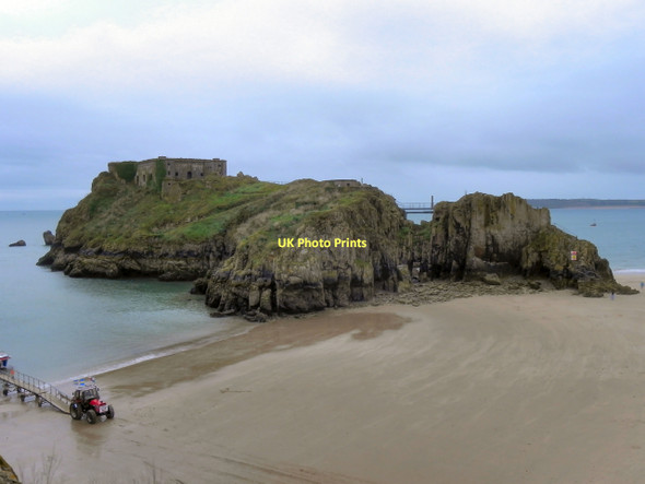 Photo 6"x4" Castle Sands and St Catherine's Island, Tenby Tenby\/Dinbych-y-pysgod c2011