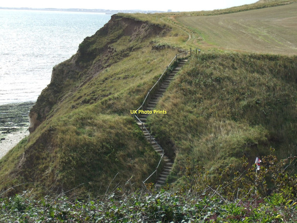 Photo 6"x4" Footpath up Beacon Hill Flamborough c2011