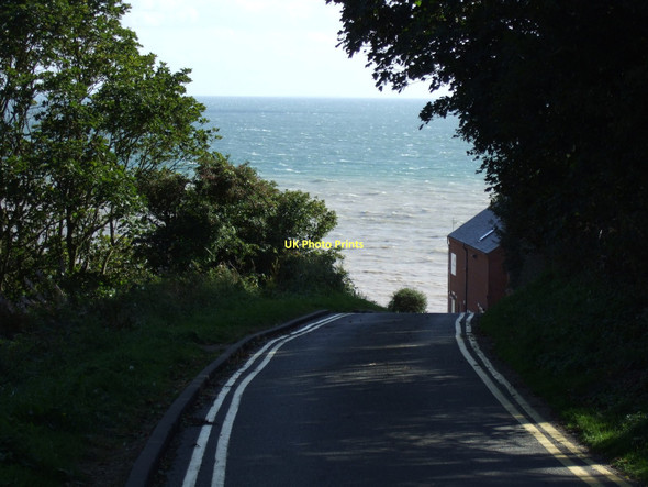 Photo 6"x4" Road down to Lifeboat Station Flamborough c2011