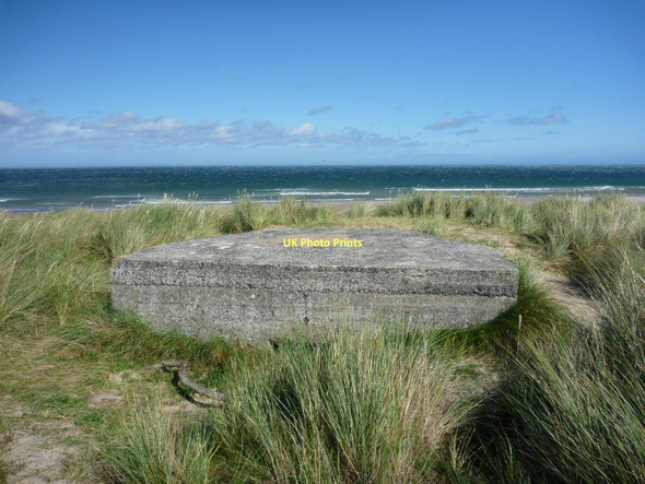Photo 6"x4" Coastal Northumberland : WW2 Pillbox Overlooking Bamburgh Beach Bamburgh c2011