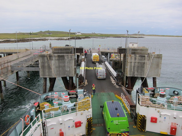 Photo 6"x4" Unloading at Tiree Scarinish c2011